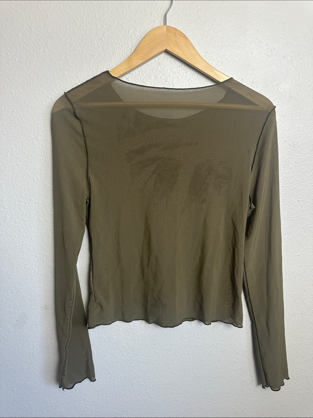 Olive Star Graphic Long-Sleeve Mesh Top - Picture 2 of 3
